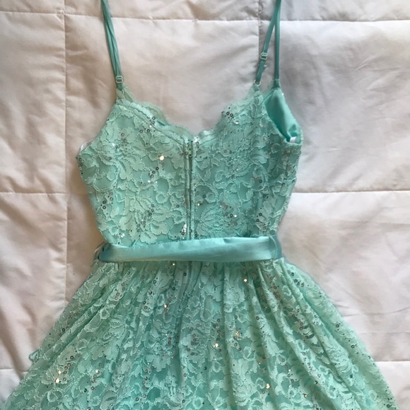 Short Teal Lace Formal Dress - Picture 2 of 4